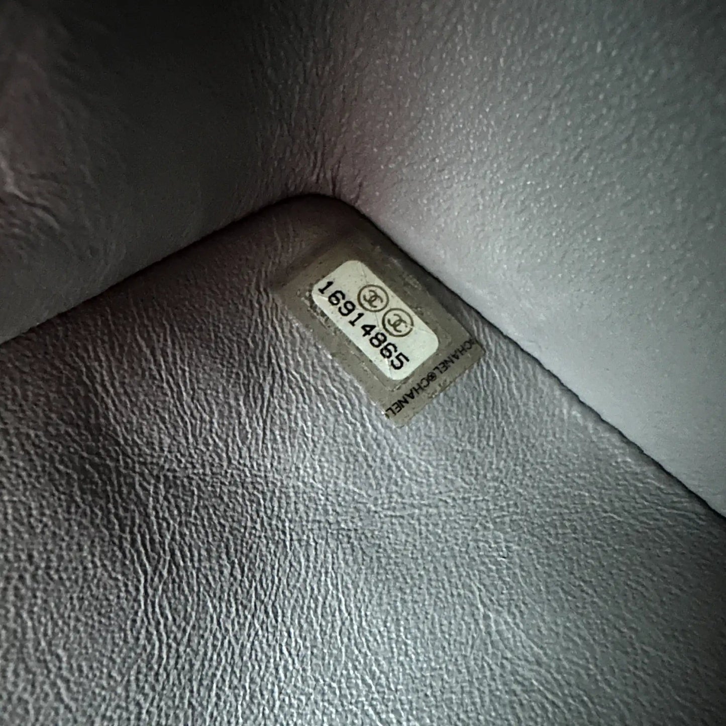 Chanel Timeless Maxi Double Flap Bag Champagner geprägtes Leder mit Iridescent-Finish selten / neuwertig Chanel