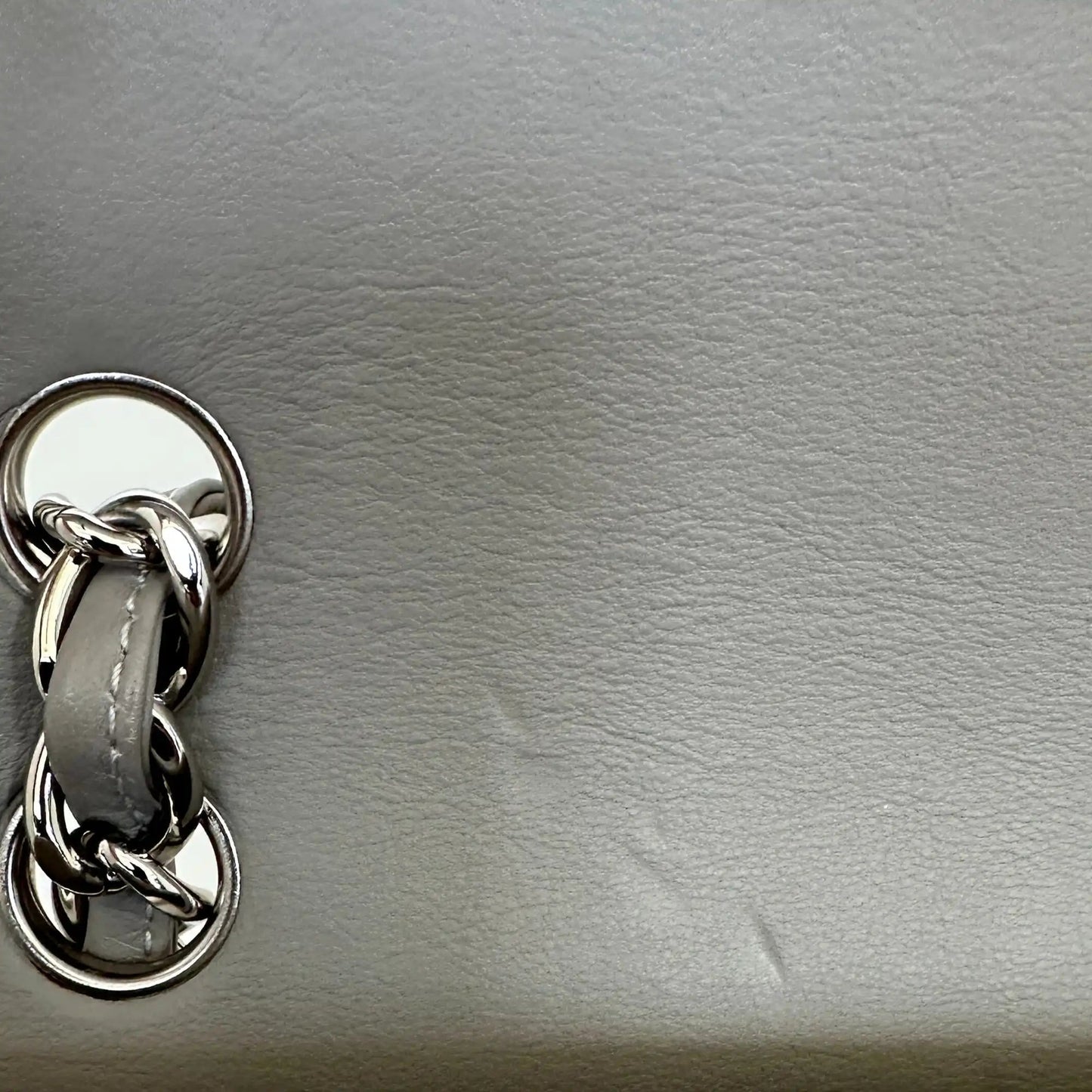 Chanel Timeless Maxi Double Flap Bag Champagner geprägtes Leder mit Iridescent-Finish selten / neuwertig Chanel