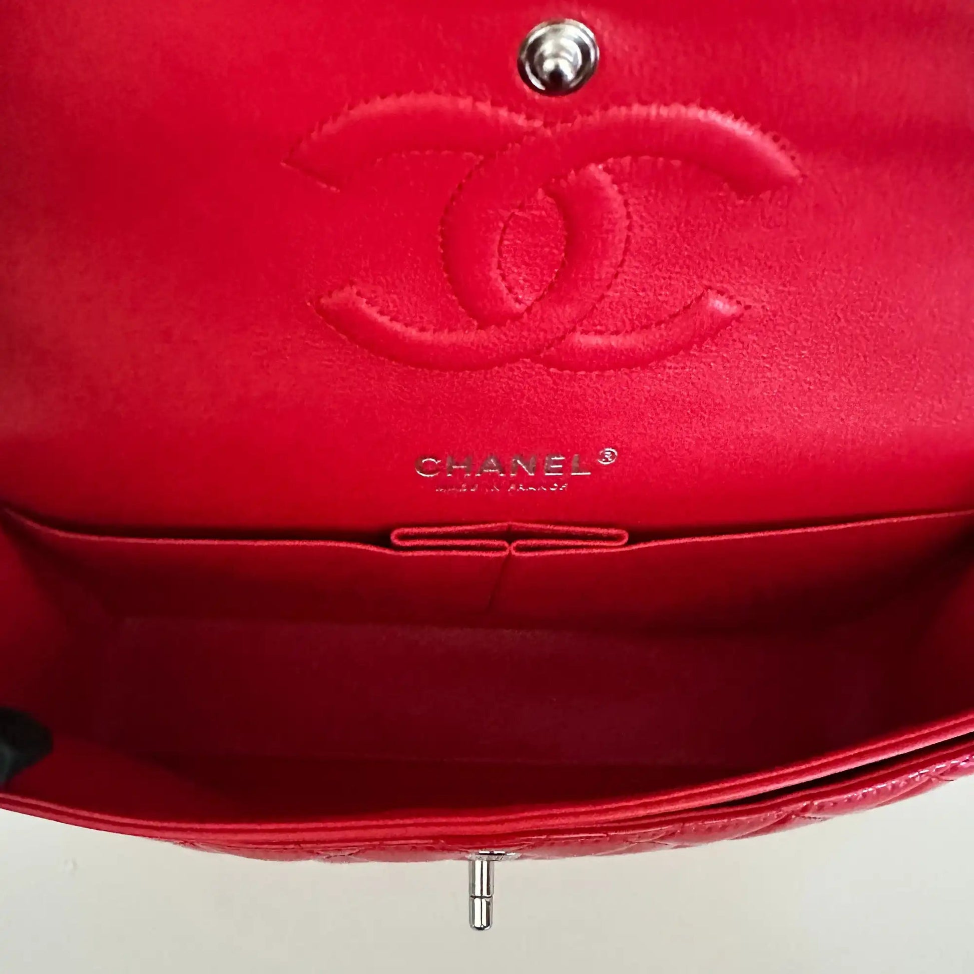 Chanel Medium Bicolor Quilted Patent Calfskin Double Flap Bag / neuwertig Chanel