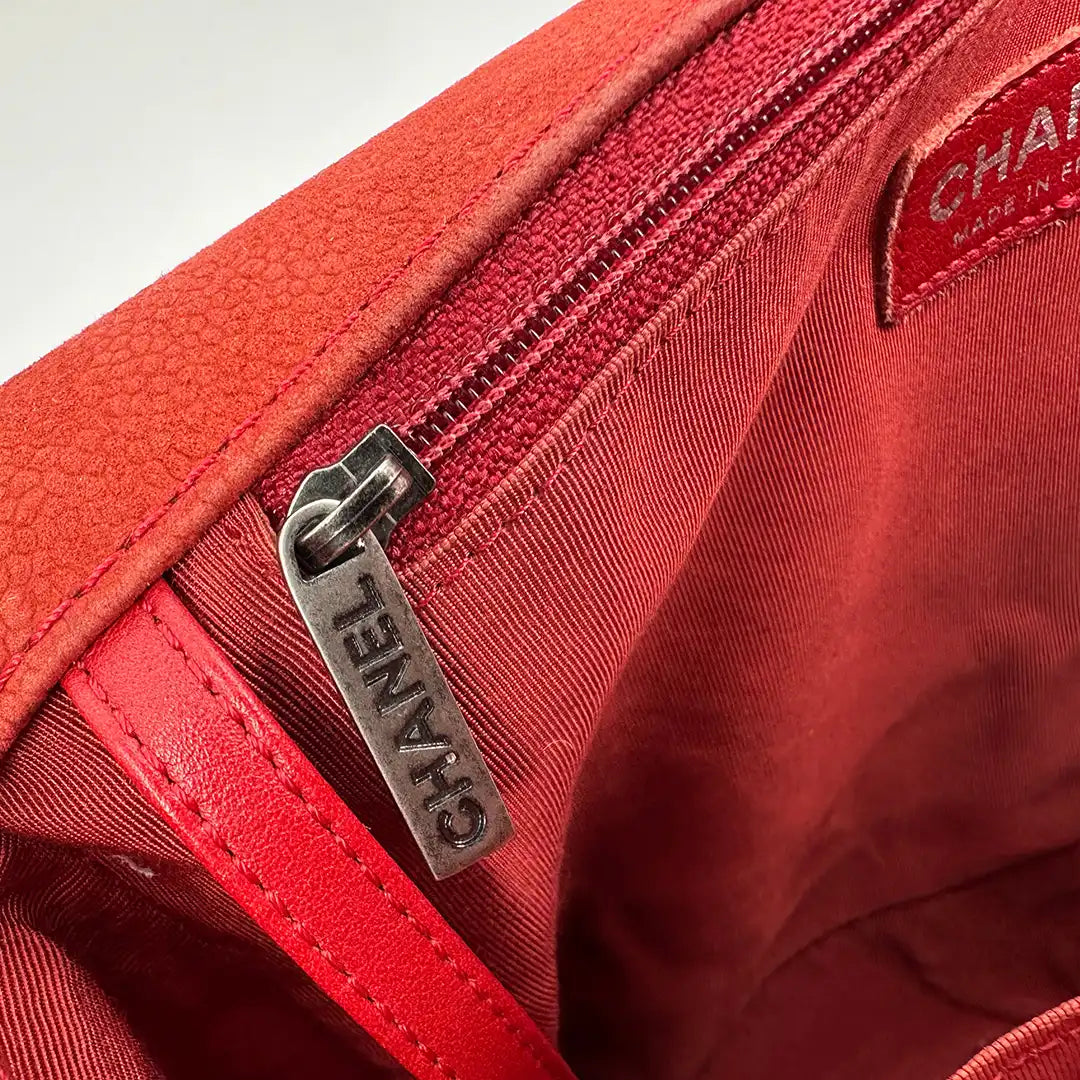 Chanel Boy Tasche Large Kaviar Wildleder rot / gut Chanel