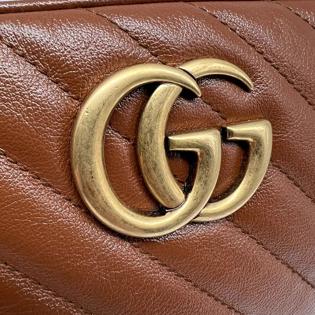 Gucci GG Marmont mittelgroß Matelassé-Leder Umhängetasche braun / sehr gut Gucci
