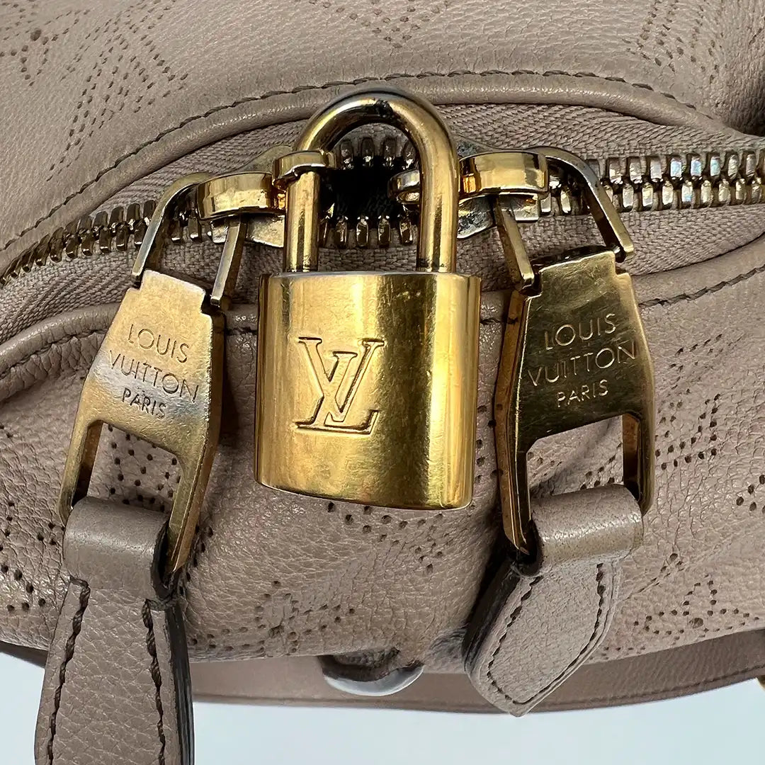 Louis Vuitton Mahina Selene MM Tasche Leder Taupe / gut Louis Vuitton