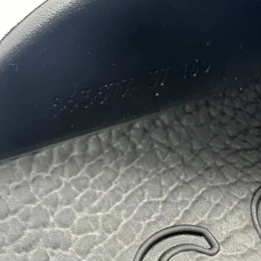 Gucci Elea Plateau Mules aus perforiertem Gummi / ungetragen Gucci