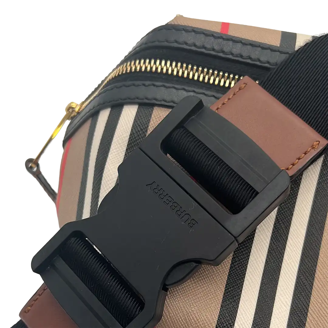Burberry Icon Stripe Nova Check Sonny Gürteltasche / Sehr gut Burberry