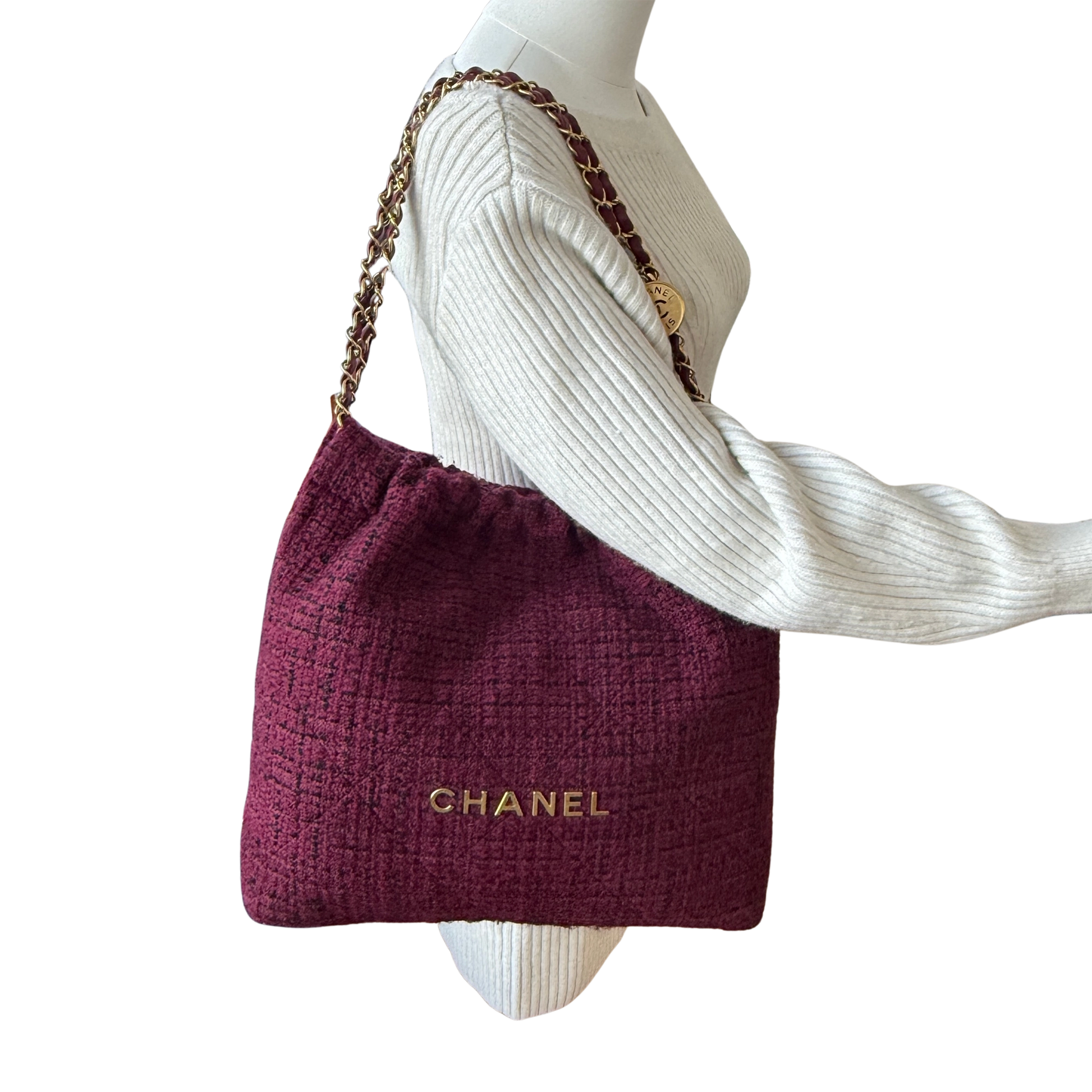 Chanel 22 mittelgroße Hobobag aus Tweed Burgunderrot goldene Hardware / neuwertig Chanel