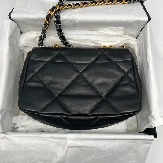 Chanel 19 Flap Bag Small Tasche Lammleder schwarz /  neu - Echtheitscheck