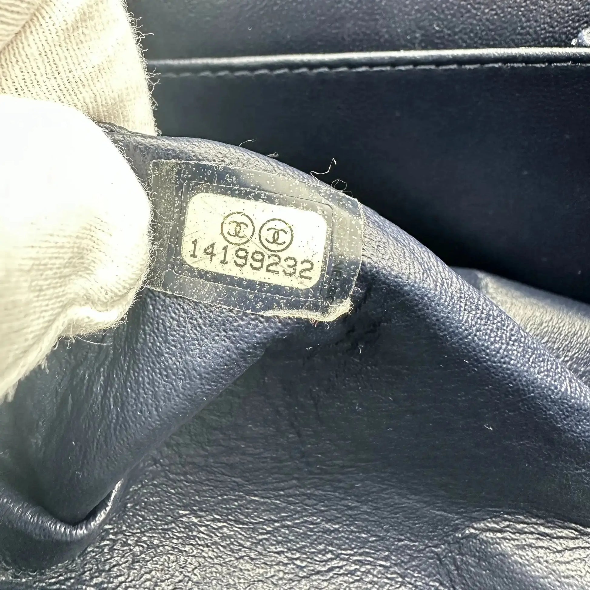 Chanel 2.55 Reissue 226 Medium Double Flap Bag Metallic Kalbsleder dunkelblau / sehr gut Chanel