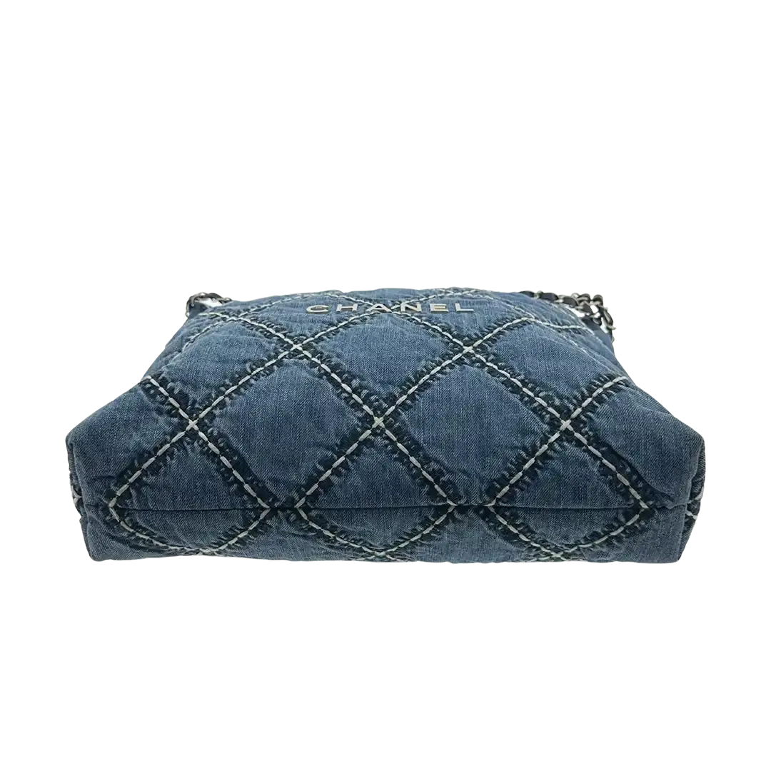 Chanel 22 mittelgoße Hobobag Denim 2022 / sehr gut Chanel