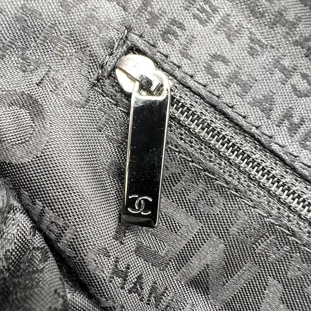 Chanel Chocolate Bar Tote Bag schwarz / gut Chanel