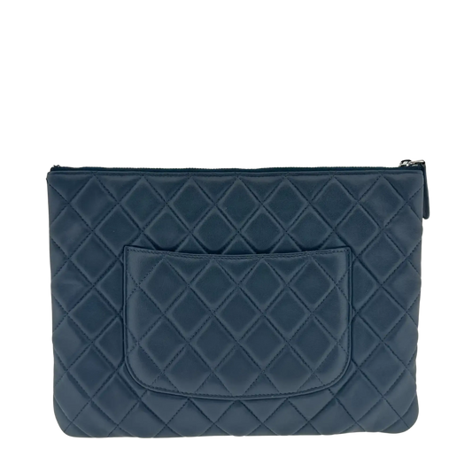 Chanel Coco Mark Pouch Matelasse Clutch dunkelblau / sehr gut Chanel