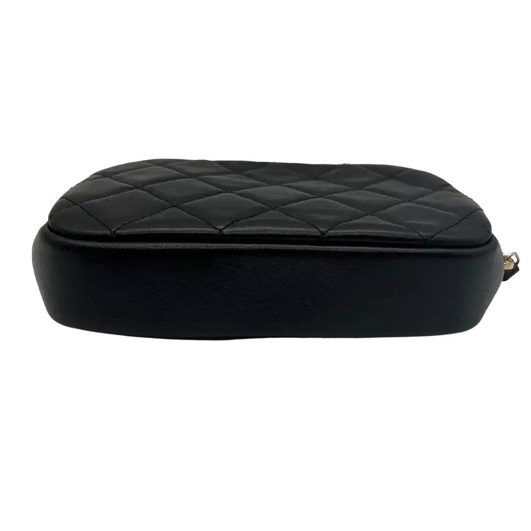 Chanel Kosmetiktasche CC Schnalle Leder / neu Chanel