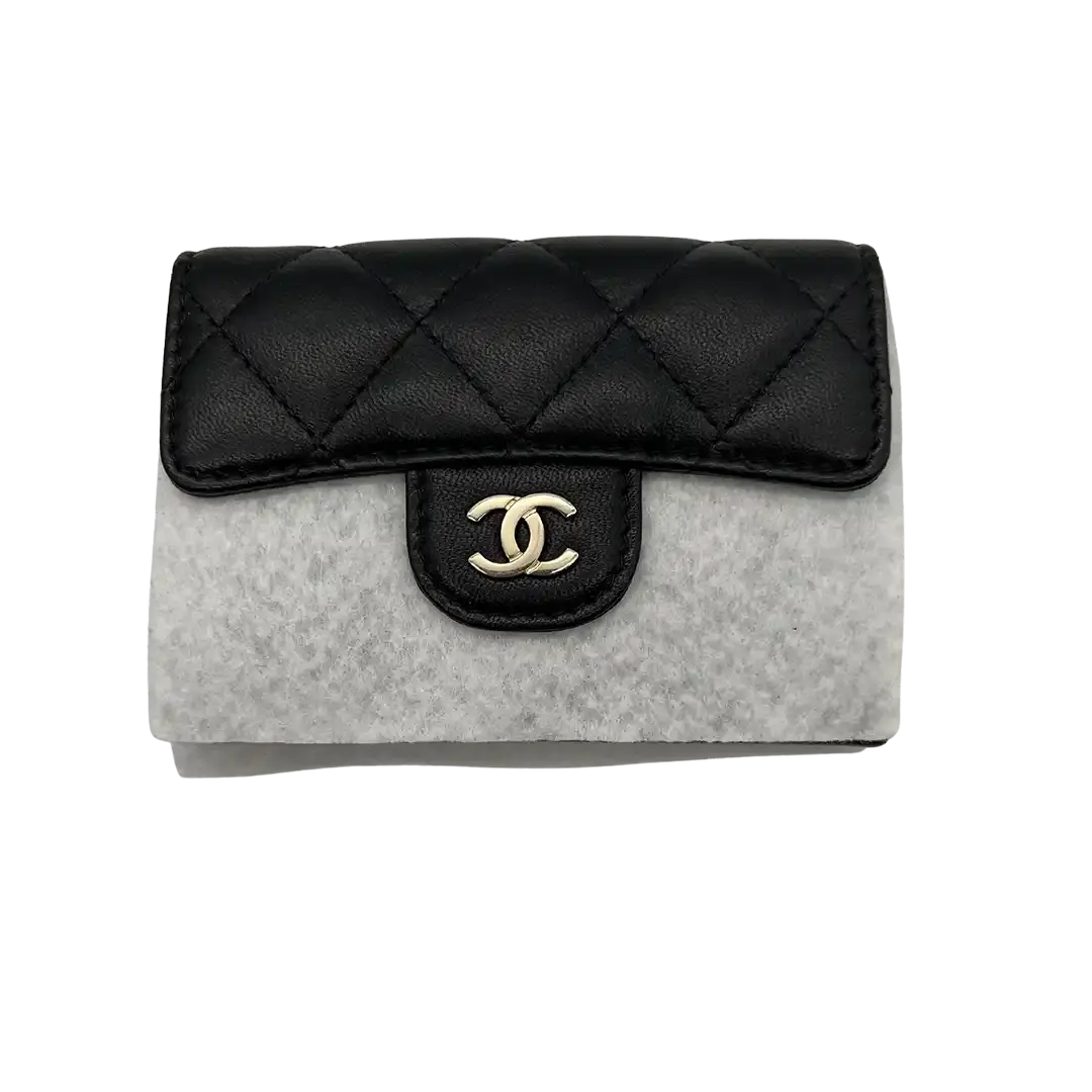 Chanel Timeless Portemonnaie aus Lammleder schwarz / ungetragen Chanel