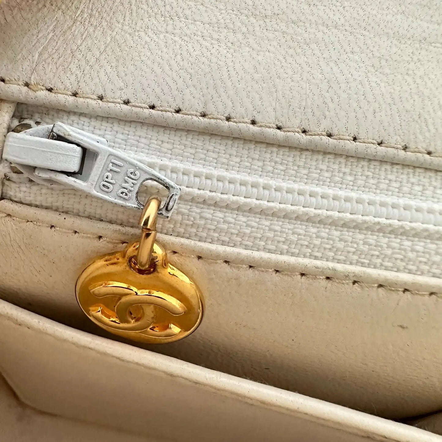 Chanel Timeless Single Flap Small weiß Lammleder Vintage / gut Produkt