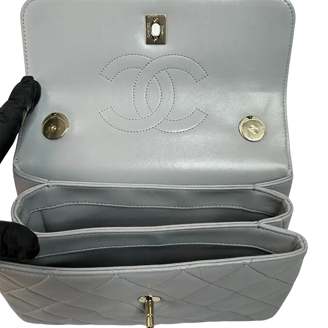Chanel Trendy CC Top Handle Tasche Lammleder hellgrau Fullset / sehr gut Chanel