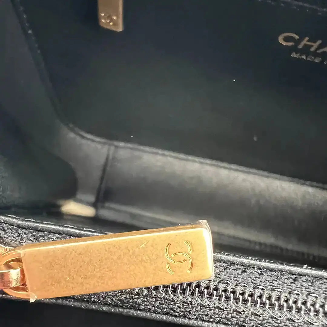 Chanel Vanity Case Bag CC Kaviar Leder schwarz weiß / sehr gut Chanel