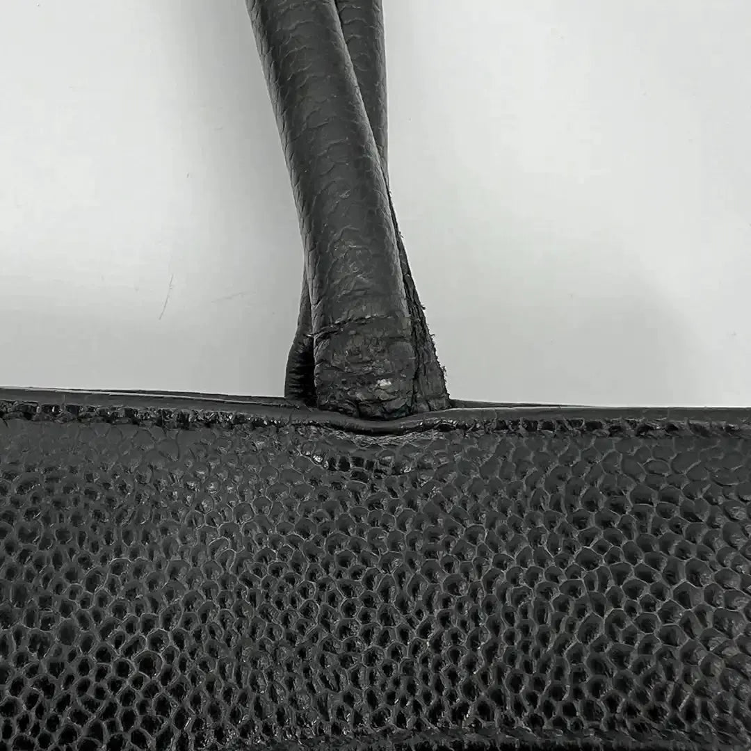 Chanel Vintage Handtasche Kaviar Leder schwarz / Gut Chanel