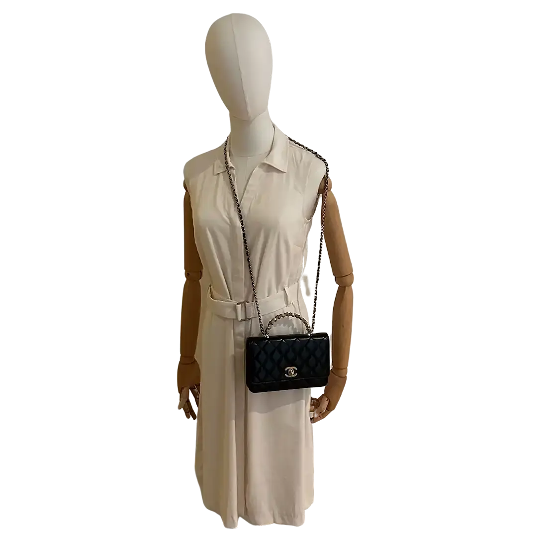 Chanel limited Wallet on Chain Pearl Top Handle glänzendes Lammleder / sehr gut Chanel