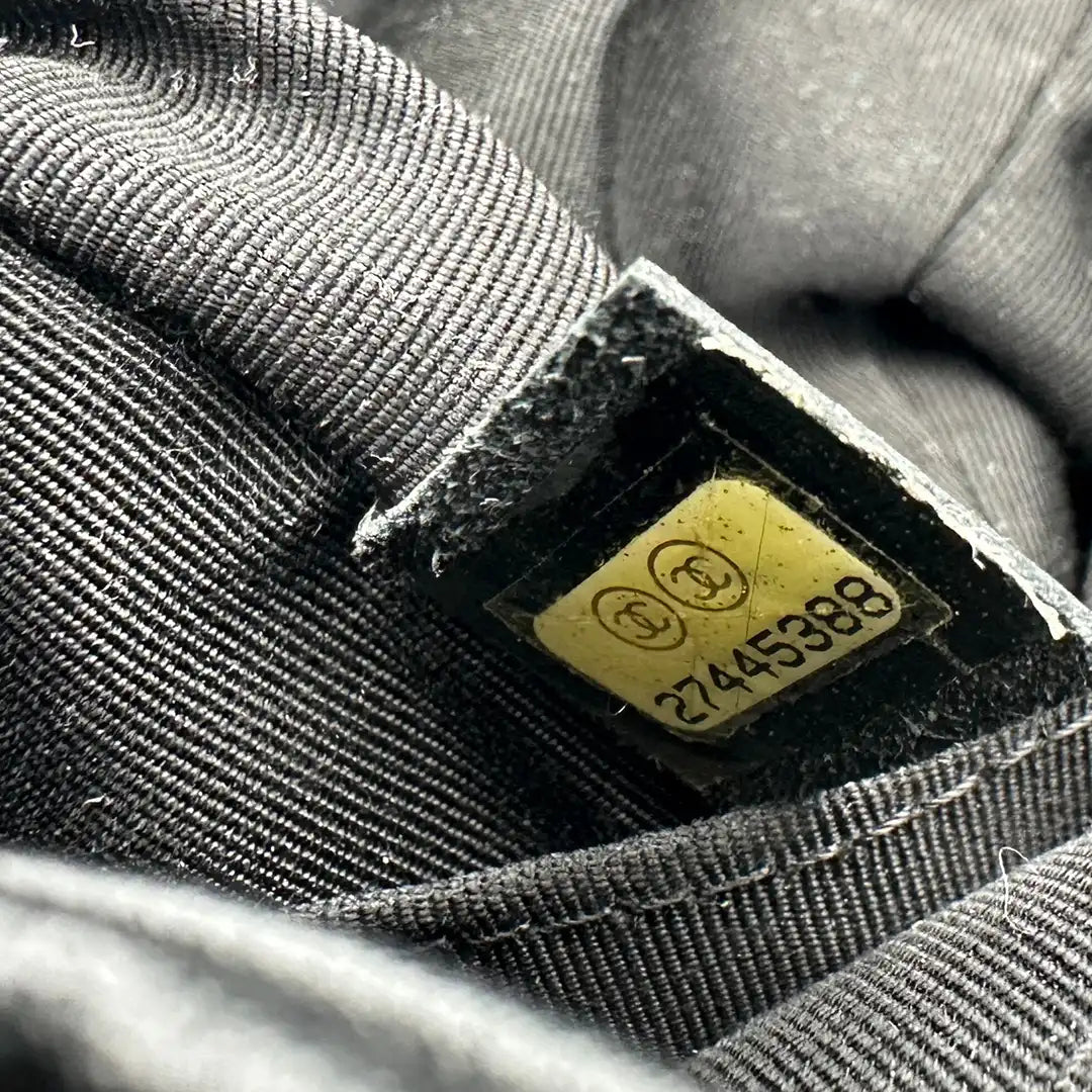 Chanel Bucket Bag Drawstring Chevron Kalbsleder / sehr gut Chanel