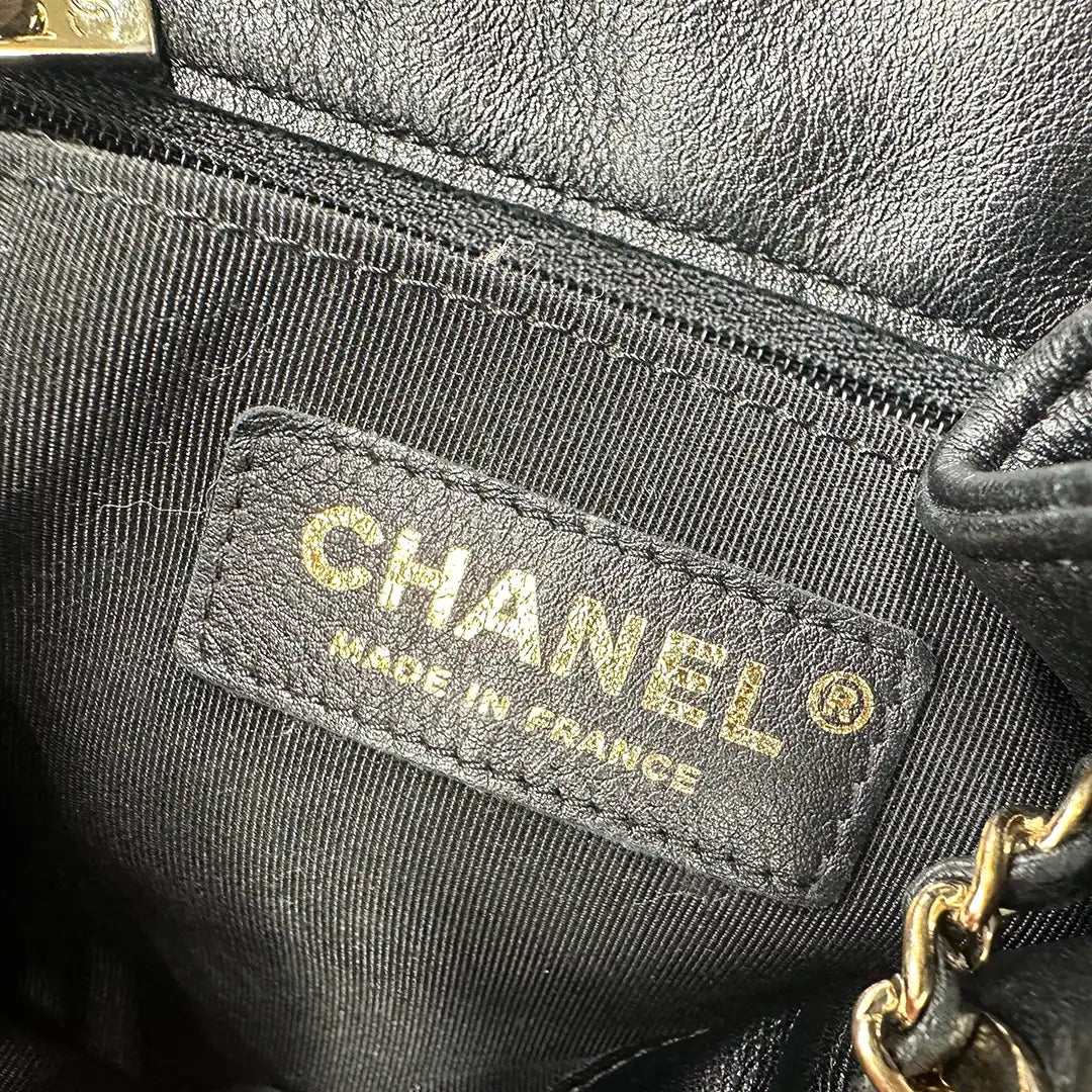 Chanel Bucket Bag Drawstring Chevron Kalbsleder / sehr gut Chanel