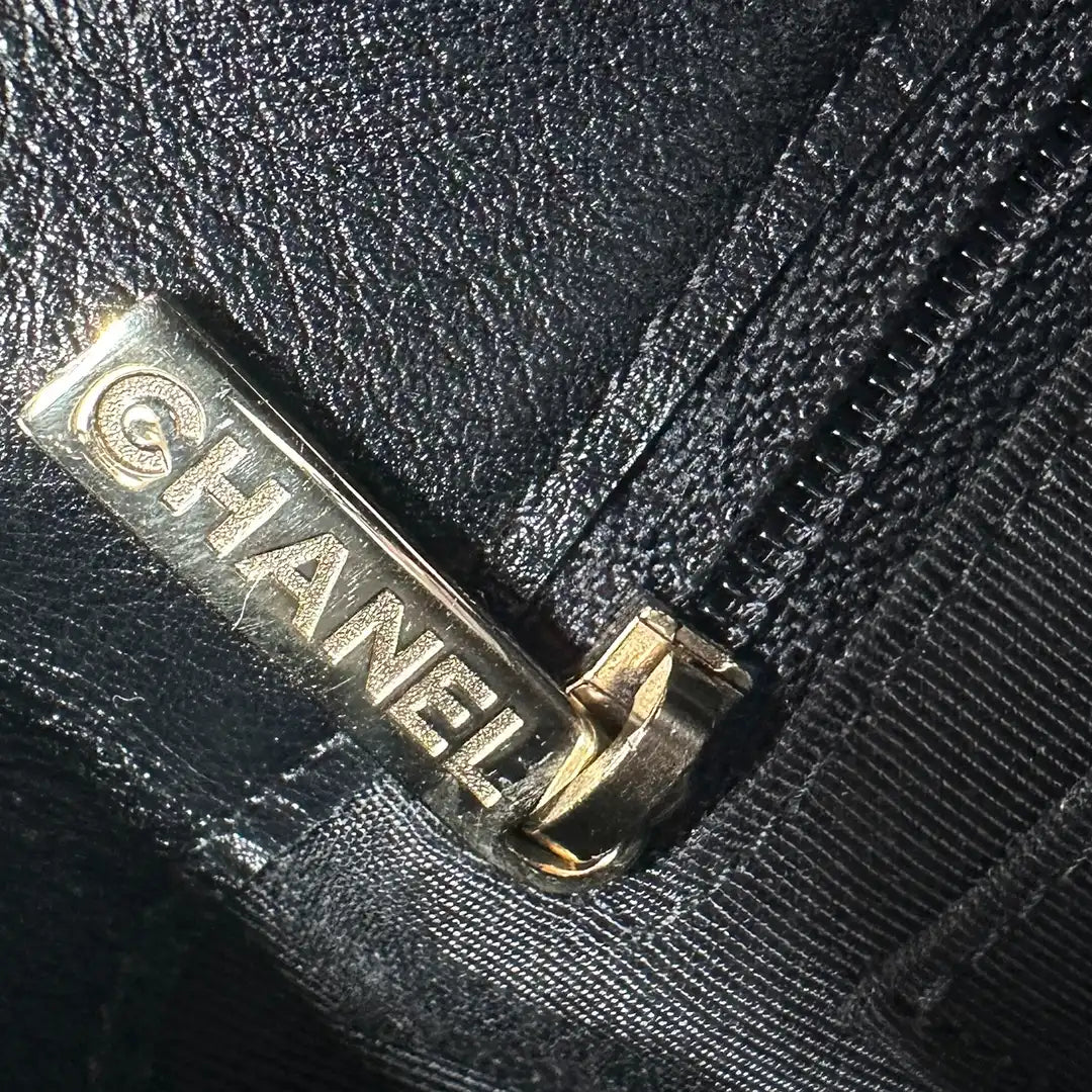 Chanel Bucket Bag Drawstring Chevron Kalbsleder / sehr gut Chanel