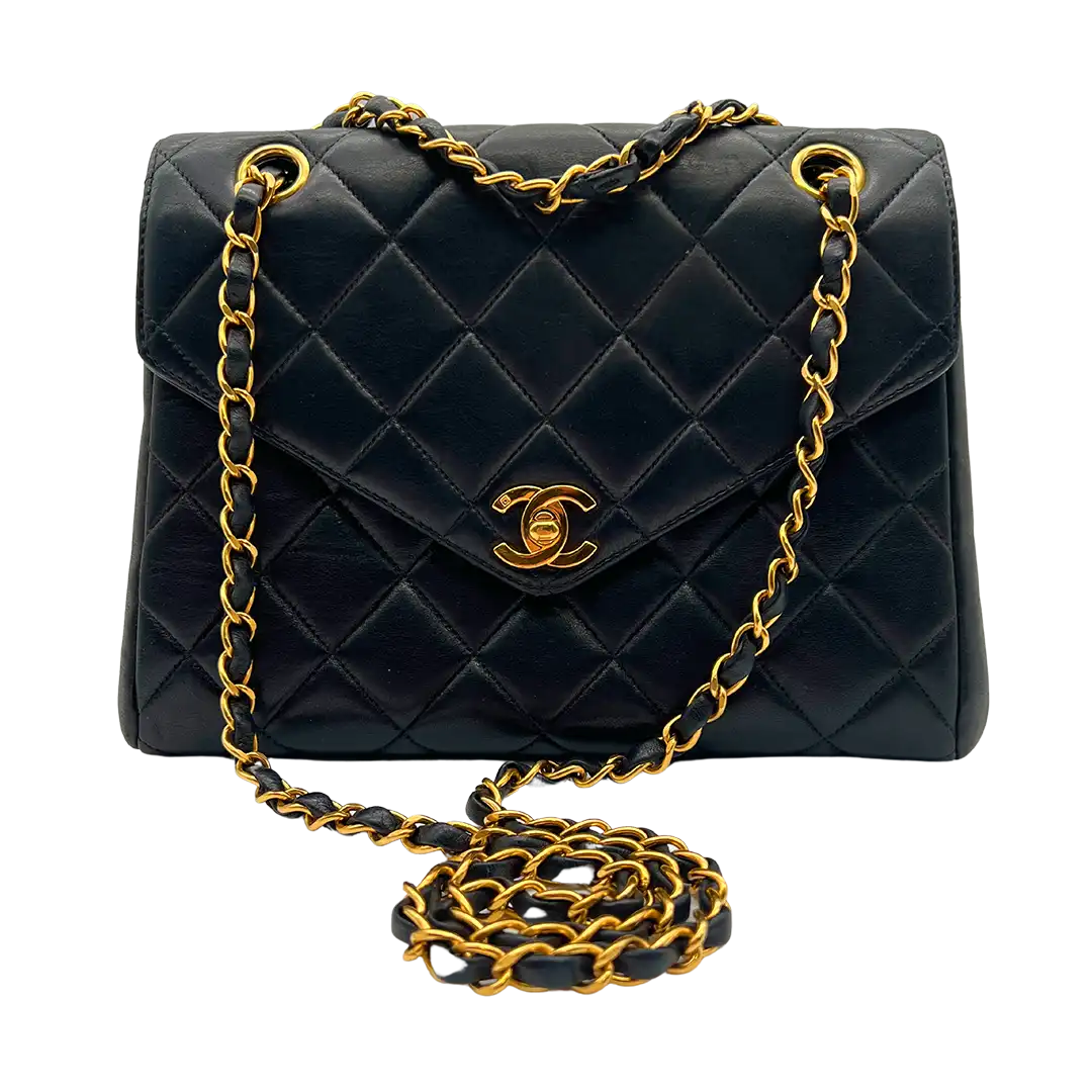 Chanel Vintage Bag front