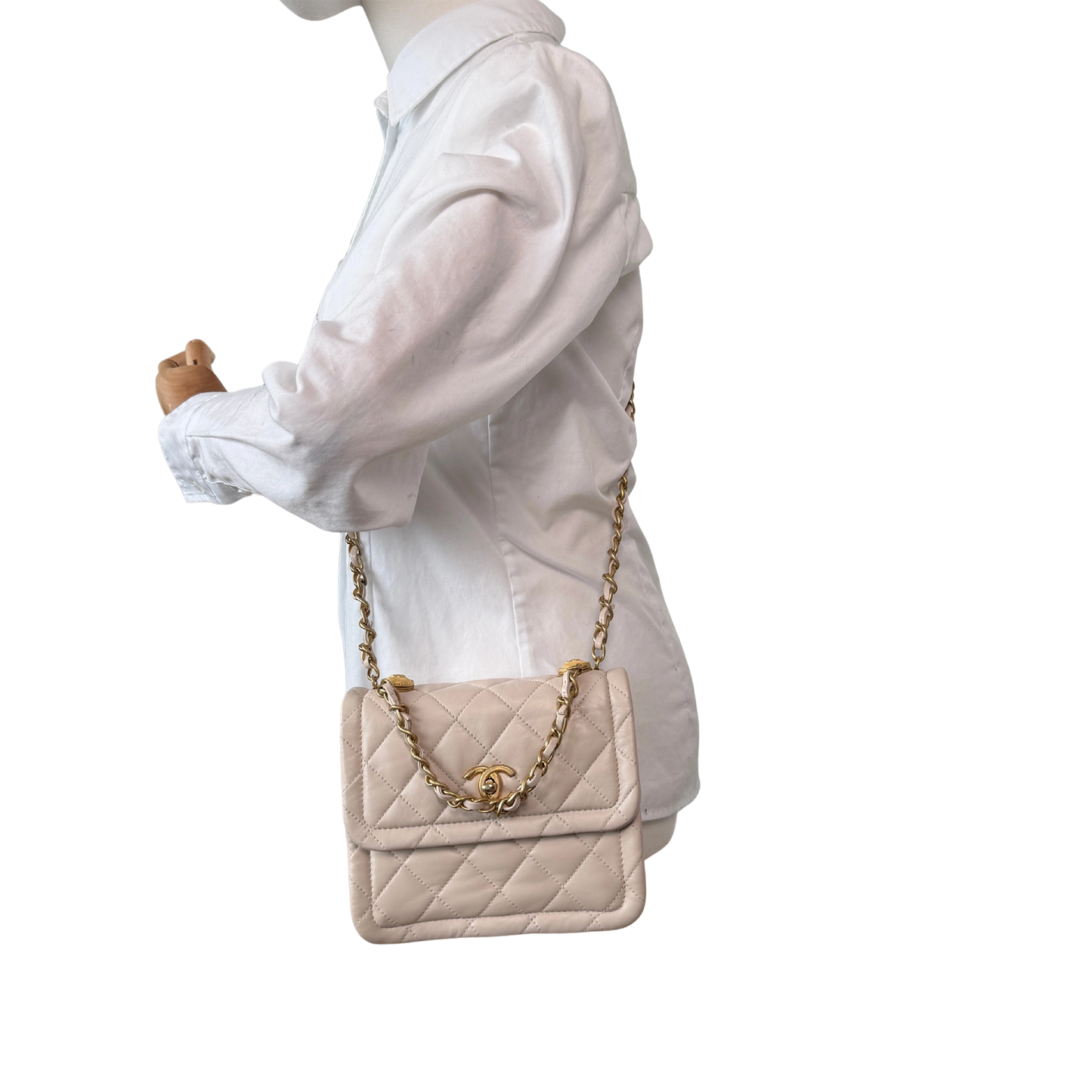 Chanel Button on Top Flap Bag small Off-White Lammleder / sehr gut Chanel