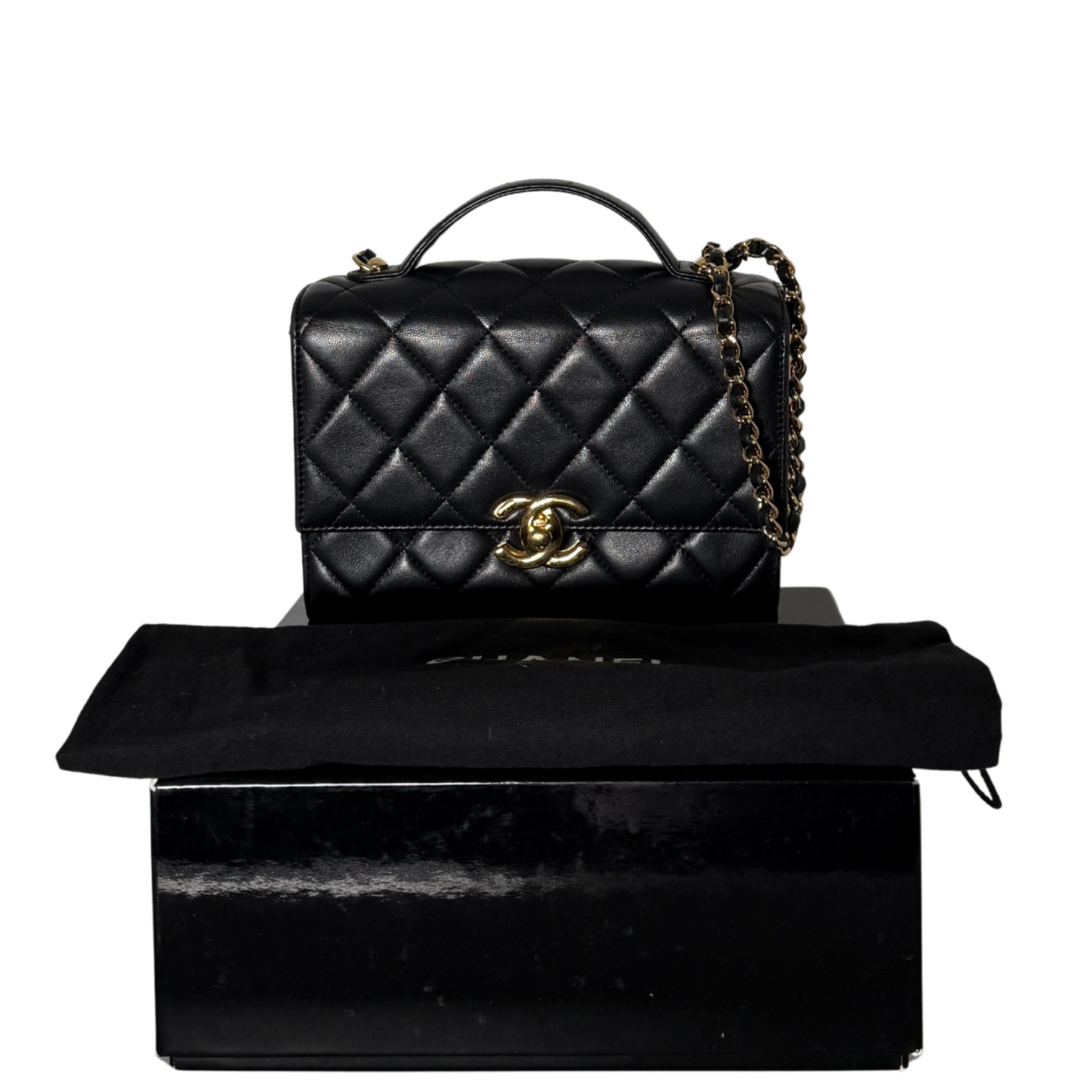 Chanel Matelassé Schultertasche mit goldener Hardware Schwarz / sehr gut Chanel