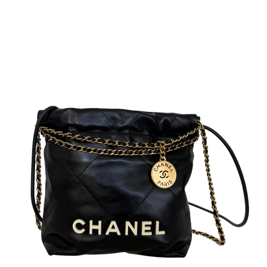 Chanel Kleine Chanel 22 Tasche Schwarz aus Kalbsleder goldene Hardware / neuwertig Chanel