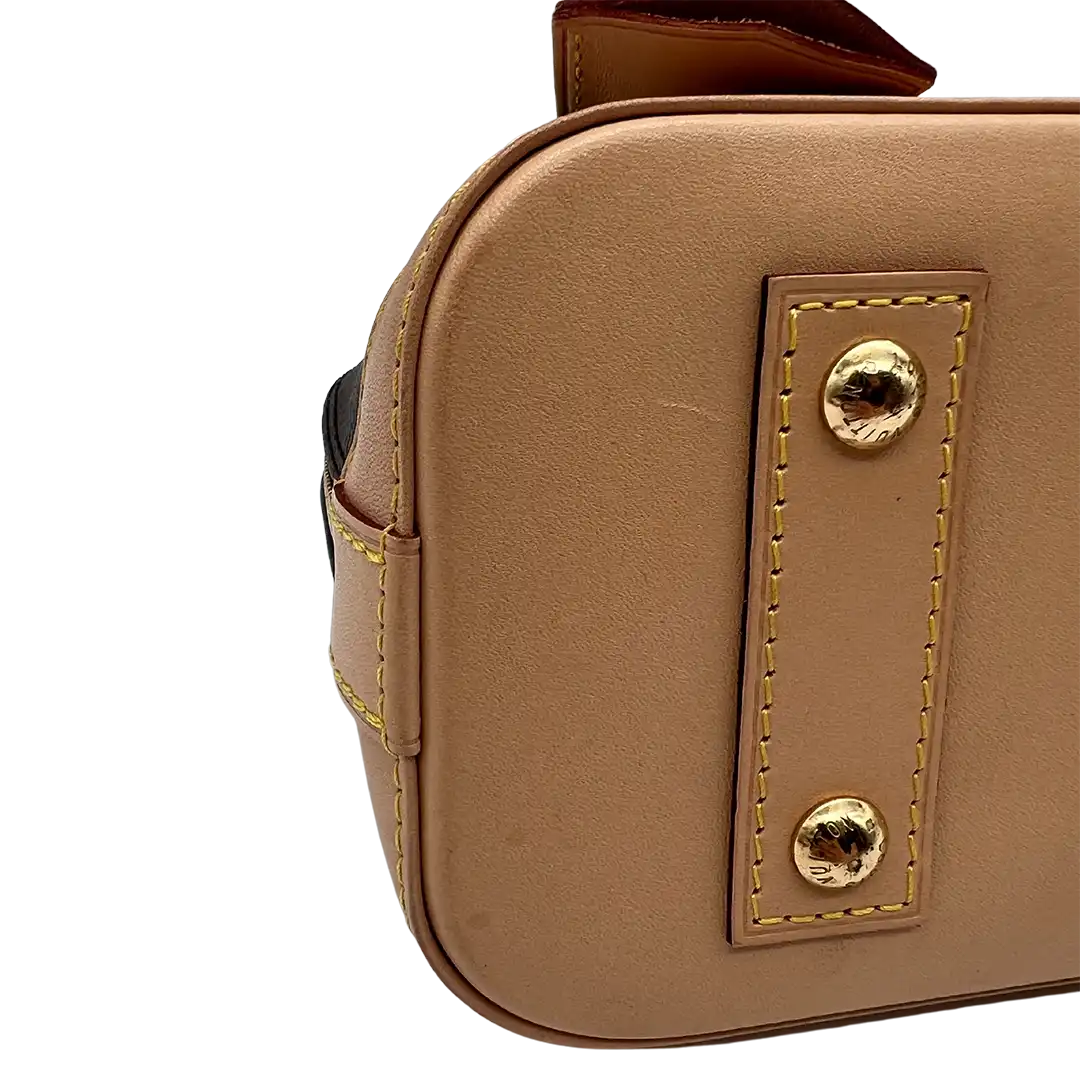 Louis Vuitton Alma BB detail 1