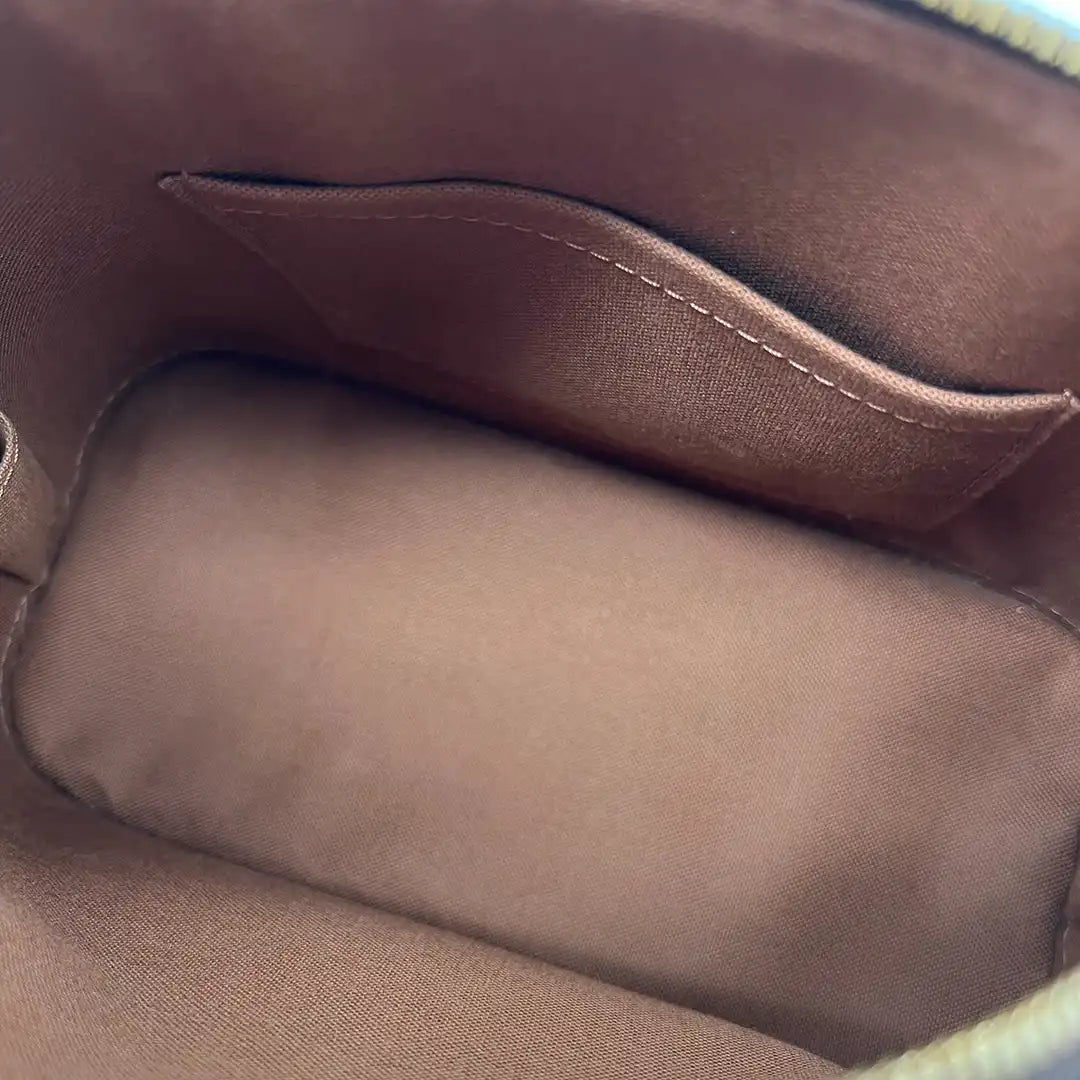 Louis Vuitton Alma BB innen