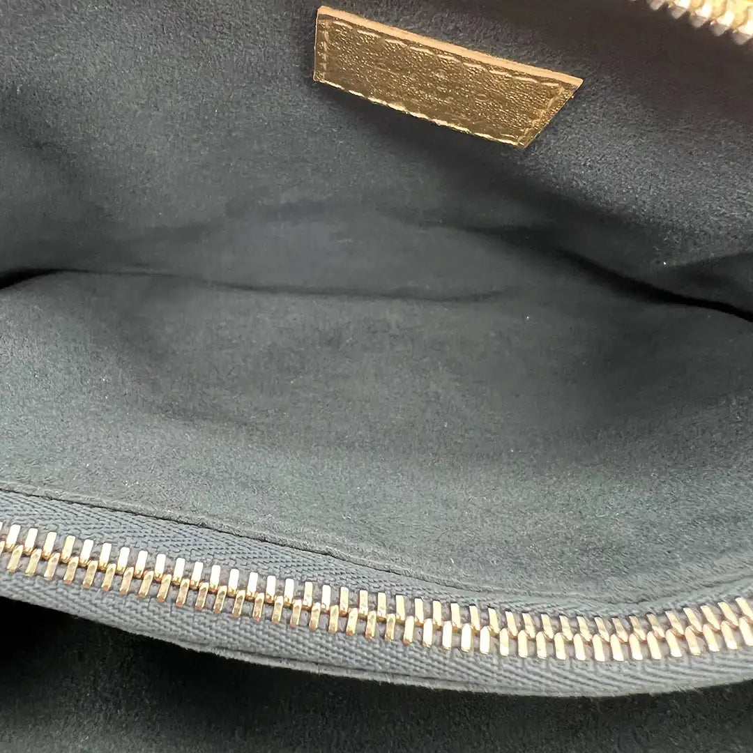 Louis Vuitton Coussin PM Gold Lammleder / gut Louis Vuitton