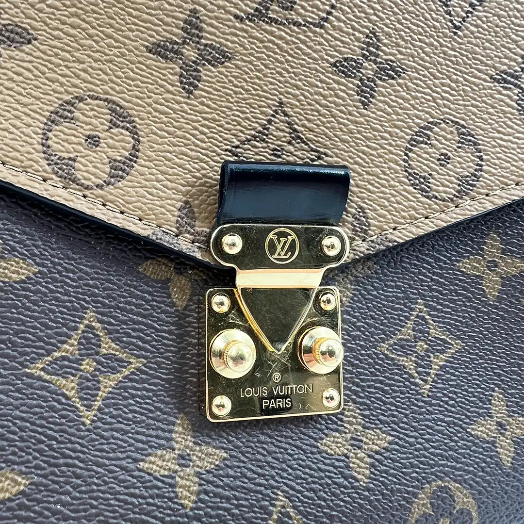 Louis Vuitton Pochette Métis Monogram Reverse Canvas M44876 / sehr gut Louis Vuitton