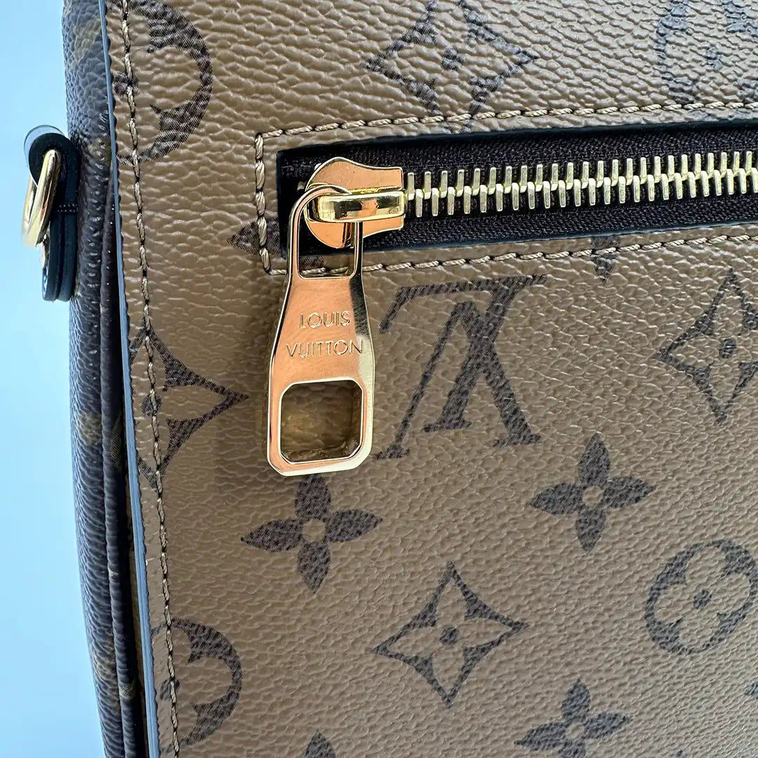 Louis Vuitton Pochette Métis Monogram Reverse / sehr gut Louis Vuitton