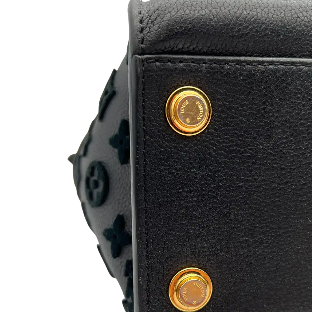 Louis Vuitton On My Side Autres High End Handtasche M53826 Leder schwarz / gut Louis Vuitton