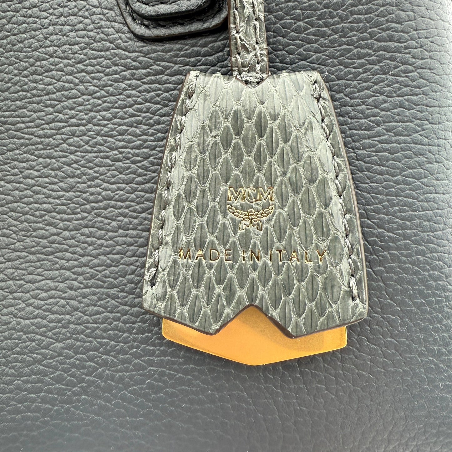MCM Milla Mini Tasche / sehr gut MCM