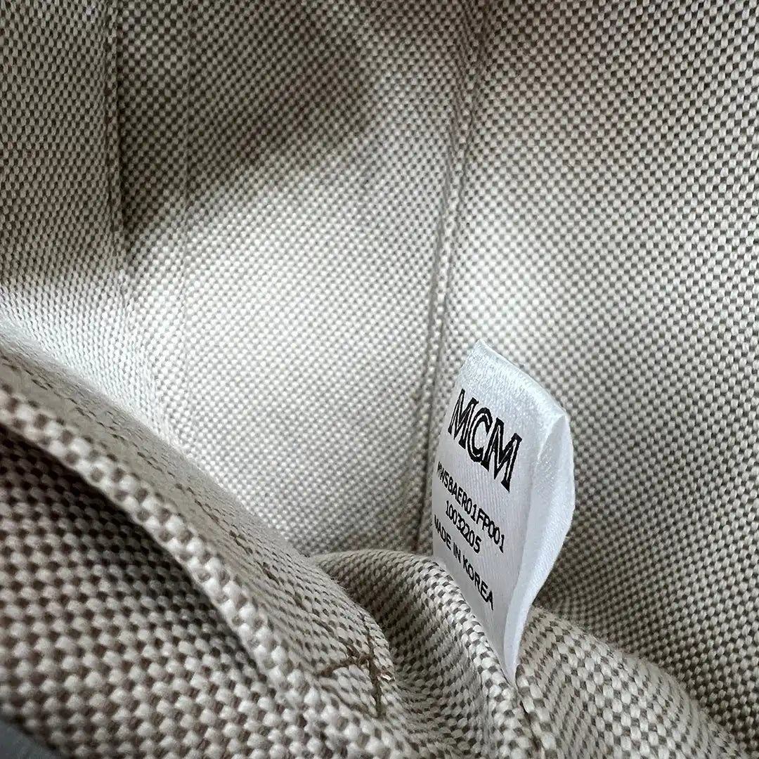 MCM Aren Mini Crossbody Tasche hellgrau / sehr gut MCM