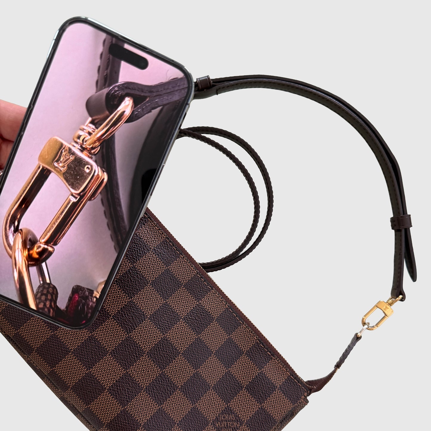 Online Echtheitsprüfung Handtasche