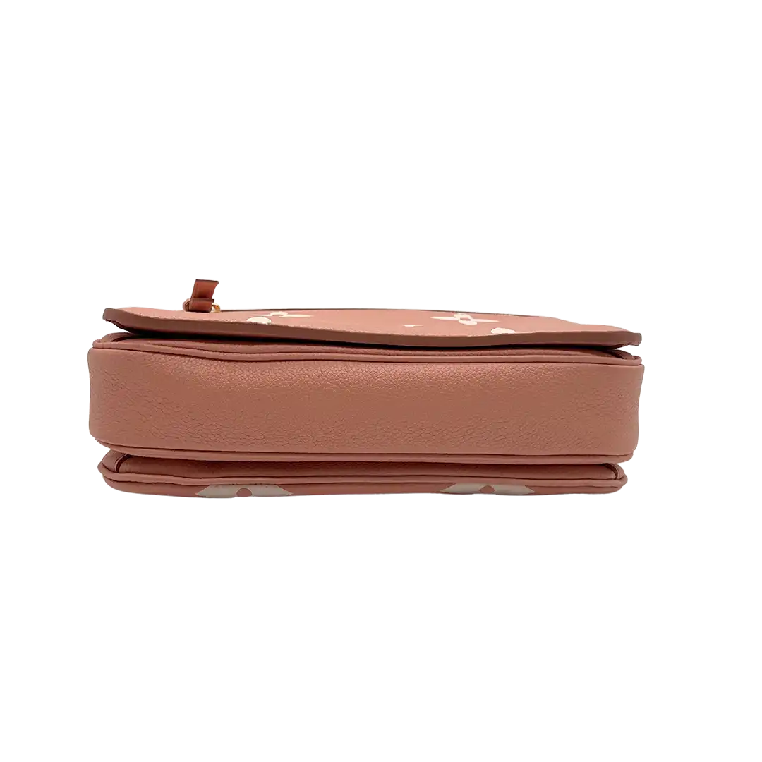 Pochette Metis Rose Trianon unten
