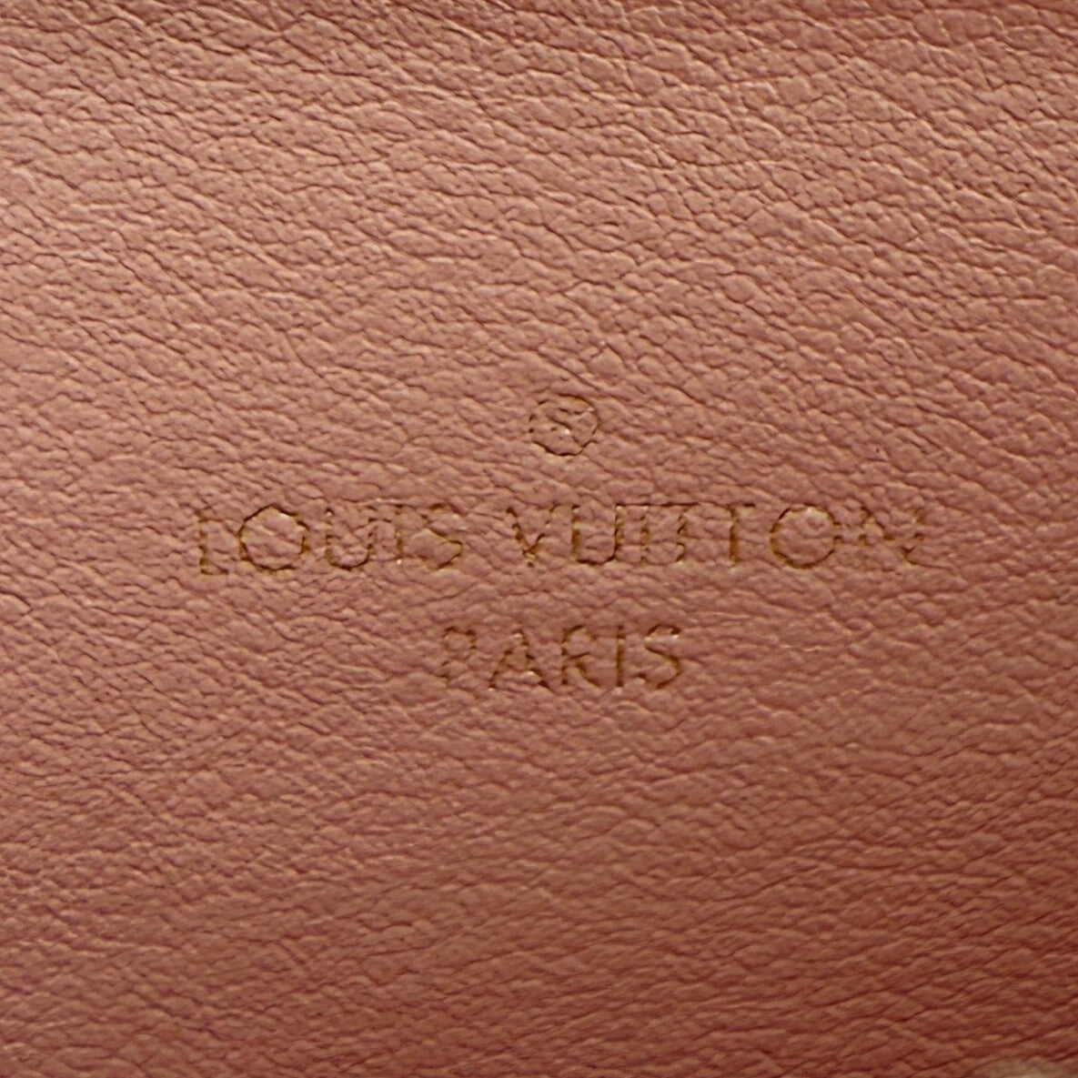 Louis Vuitton Félicie Pochette Monogram Empreinte Rosa / neuwertig Louis Vuitton