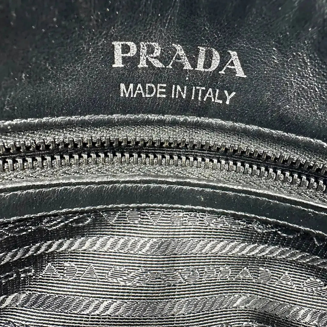 Prada Camera Bag All Black Edition / sehr gut Prada