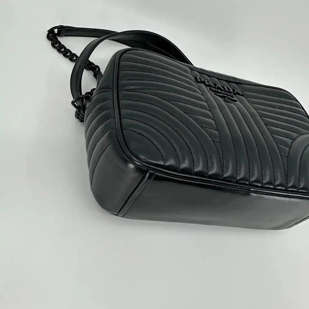 Prada Camera Bag All Black Edition / sehr gut Prada