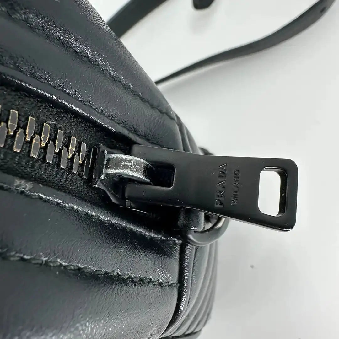 Prada Camera Bag All Black Edition / sehr gut Prada