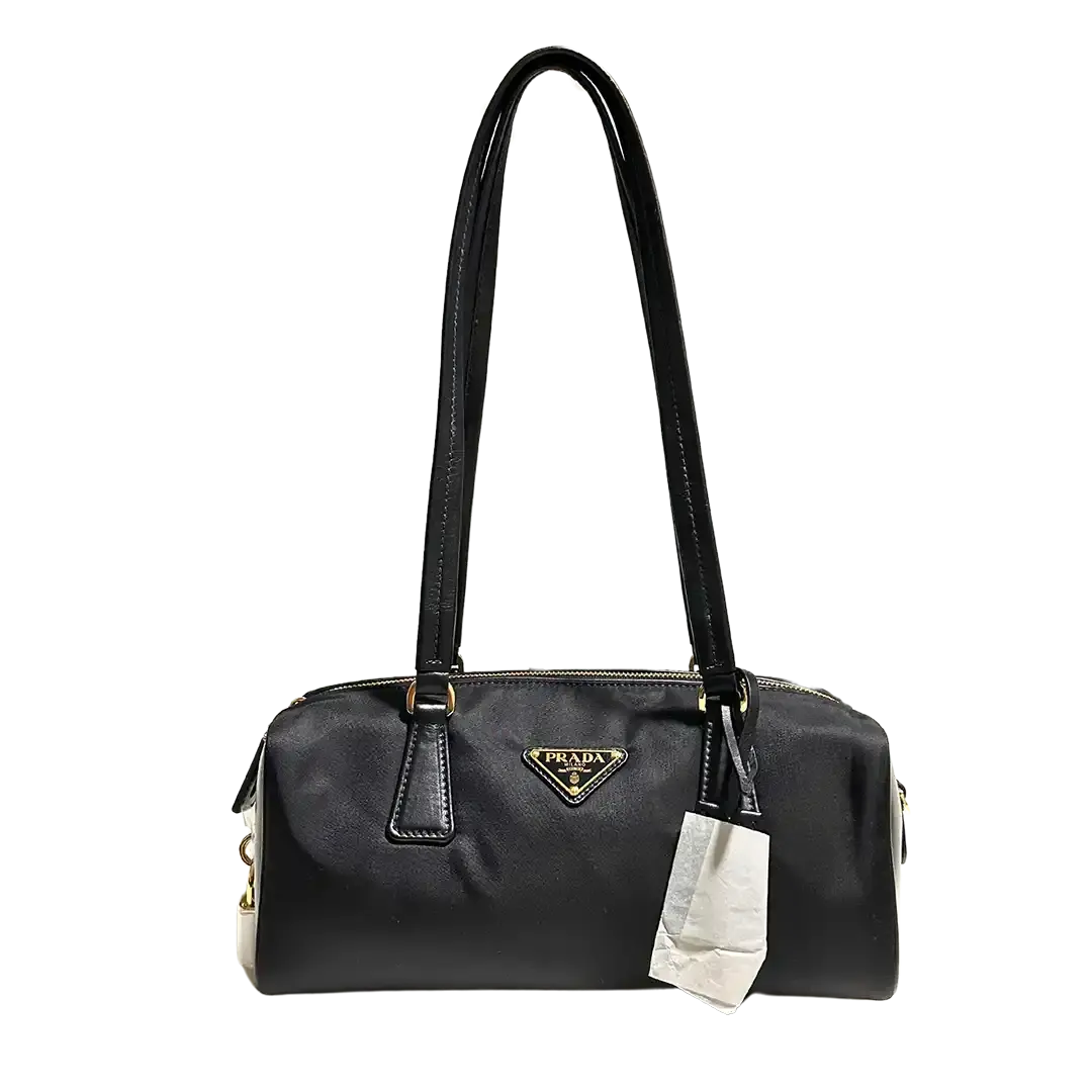 Prada mittelgroße Henkeltasche aus Re-Nylon und Leder / ungetragen Prada