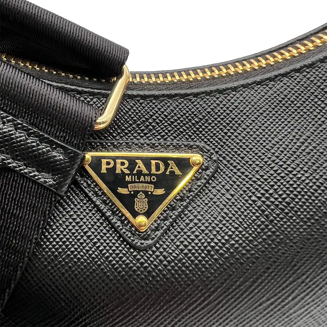 Prada Re-Edition 2005 Handtasche Saffiano Leder / schwarz Echtheitscheck