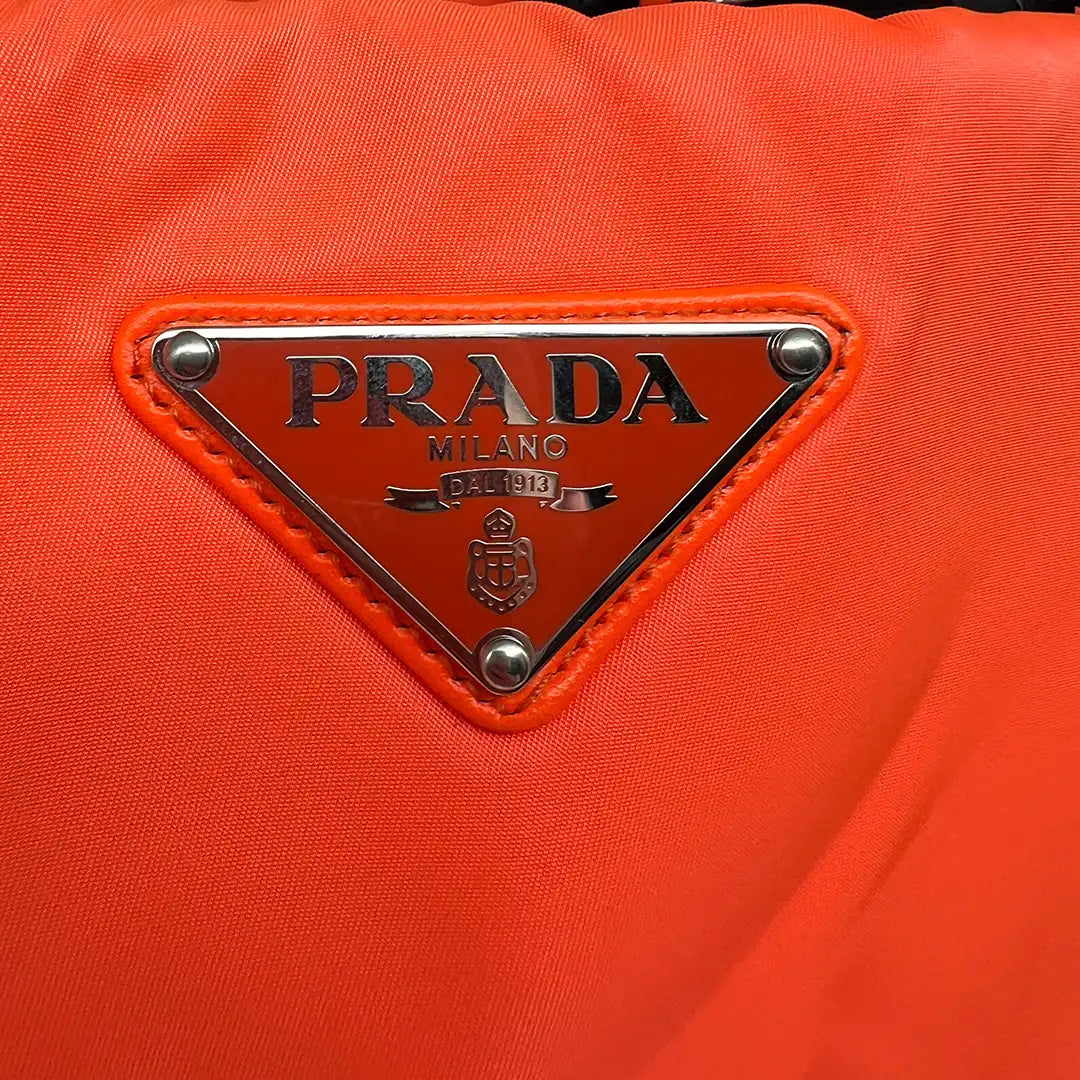 Prada Tessuto Puffer Nylon Shopping Tasche groß neon orange / sehr gut Prada