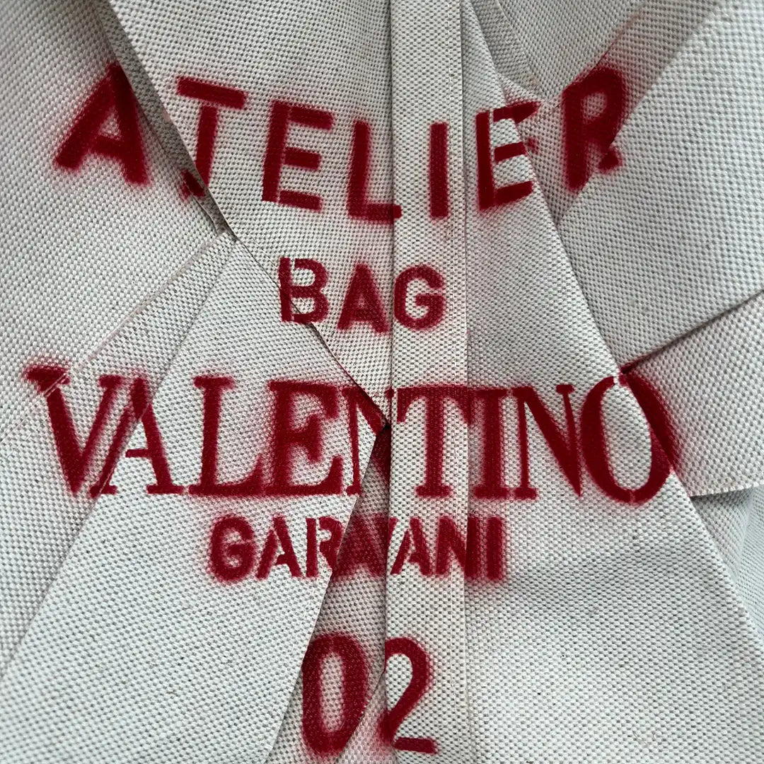 Valentino Garavani Atelier Bag 02 bedruckte Tote Bag aus Canvas mit Lederbesatz / neuwertig Valentino