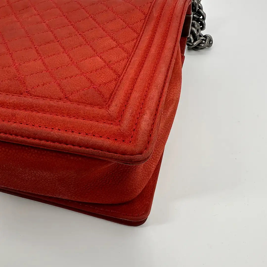 Chanel Boy Tasche Large Kaviar Wildleder rot / gut Chanel