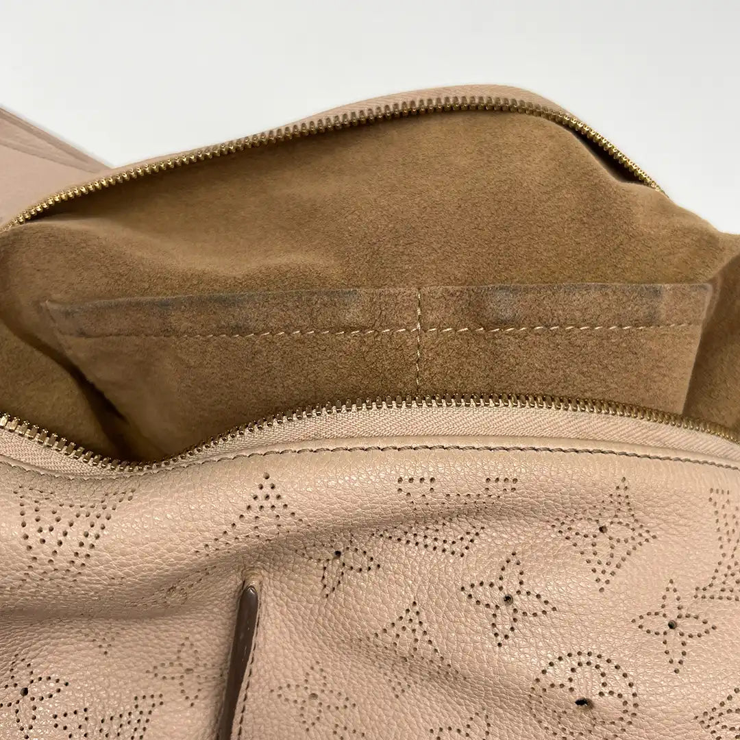 Louis Vuitton Mahina Selene MM Tasche Leder Taupe / gut Louis Vuitton