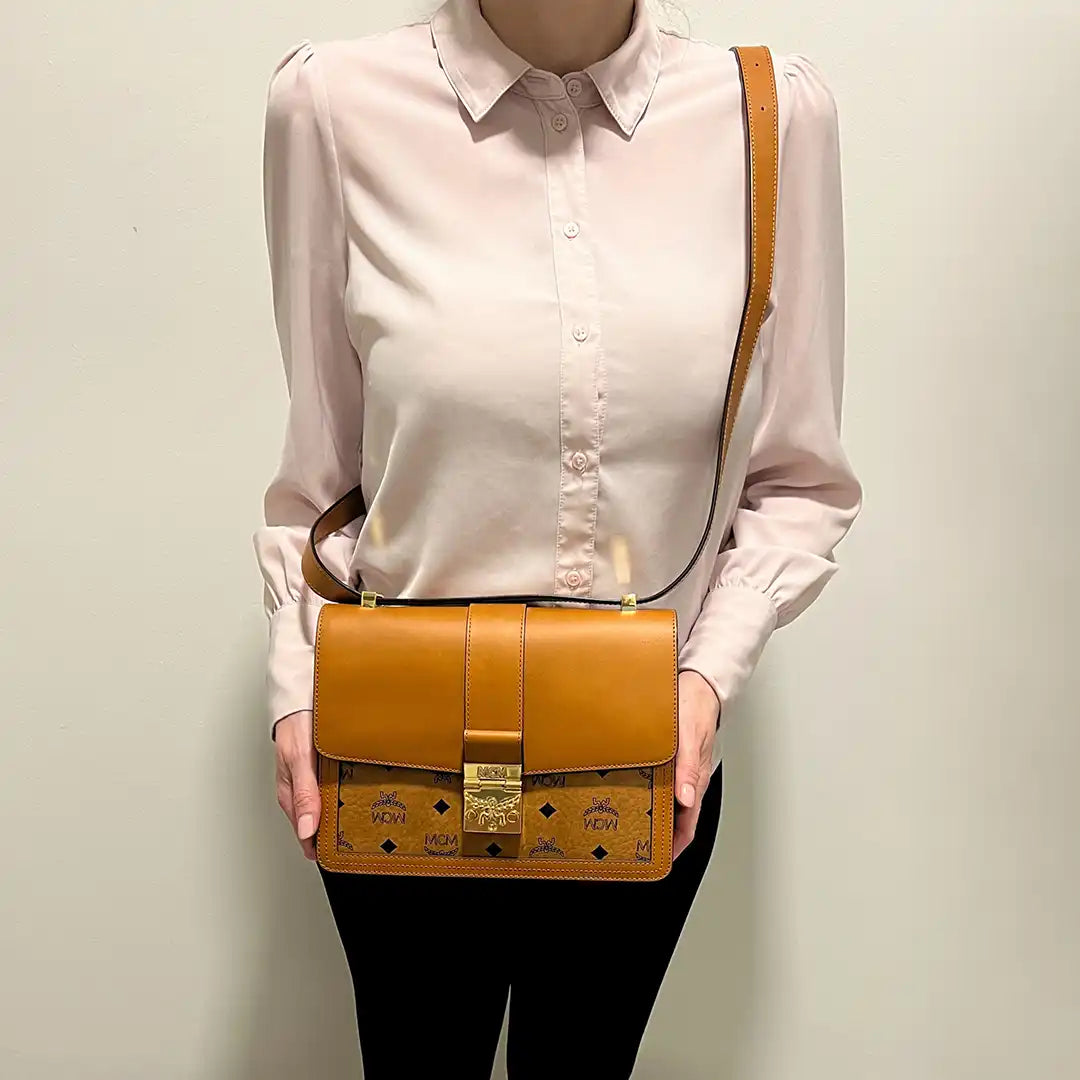 MCM Schultertasche Tracy Medium Visetos / neu MCM