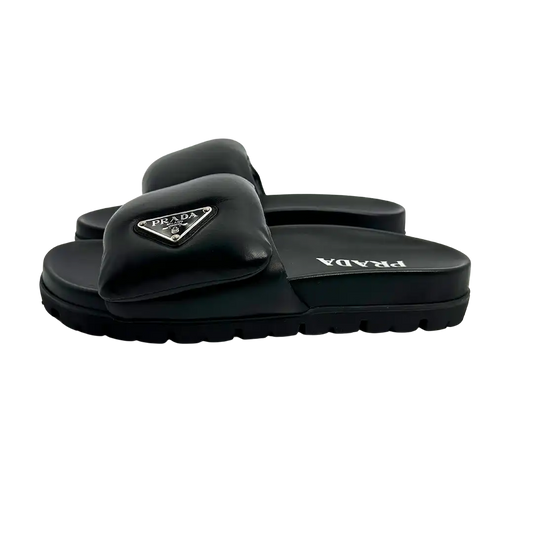 Prada gepolsterte Pantoletten aus Nappaleder schwarz / ungetragen Prada